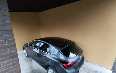 Opel Astra J, 2011 год, 750 000 рублей, 9 фотография