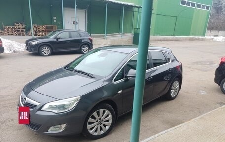 Opel Astra J, 2011 год, 750 000 рублей, 3 фотография