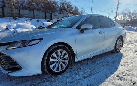 Toyota Camry, 2019 год, 2 650 000 рублей, 2 фотография