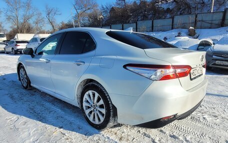 Toyota Camry, 2019 год, 2 650 000 рублей, 6 фотография