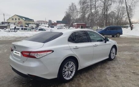 Toyota Camry, 2020 год, 4 000 000 рублей, 5 фотография