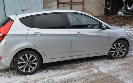 Hyundai Solaris II рестайлинг, 2014 год, 1 200 000 рублей, 3 фотография