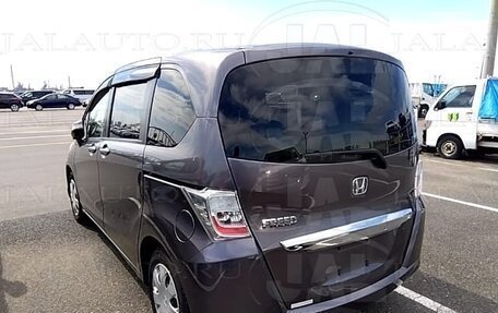 Honda Freed I, 2013 год, 1 250 000 рублей, 10 фотография