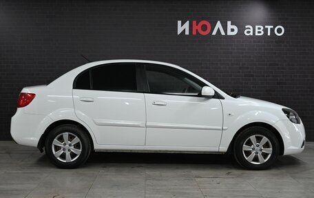 KIA Rio II, 2011 год, 700 000 рублей, 9 фотография