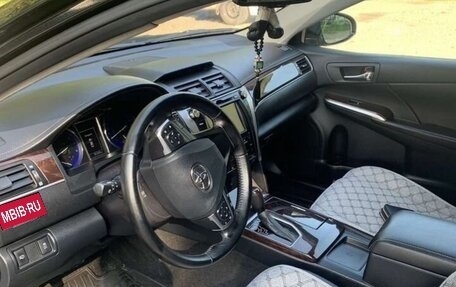 Toyota Camry, 2017 год, 2 490 000 рублей, 6 фотография