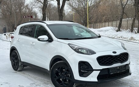 KIA Sportage IV рестайлинг, 2021 год, 2 640 000 рублей, 4 фотография