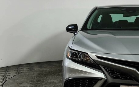 Toyota Camry, 2021 год, 2 990 000 рублей, 11 фотография