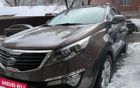 KIA Sportage III, 2011 год, 1 650 000 рублей, 2 фотография