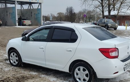 Renault Logan II, 2015 год, 700 000 рублей, 4 фотография