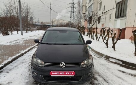 Volkswagen Polo VI (EU Market), 2012 год, 1 050 000 рублей, 2 фотография