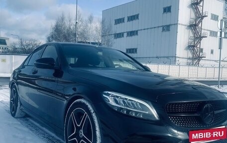 Mercedes-Benz C-Класс, 2018 год, 2 300 000 рублей, 15 фотография