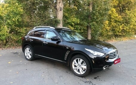 Infiniti FX II, 2012 год, 2 800 000 рублей, 1 фотография