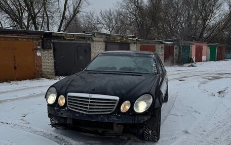 Mercedes-Benz E-Класс, 2002 год, 340 000 рублей, 1 фотография