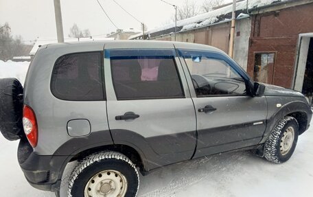 Chevrolet Niva I рестайлинг, 2014 год, 650 000 рублей, 4 фотография