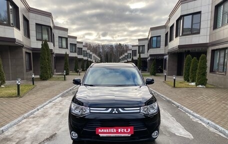 Mitsubishi Outlander III рестайлинг 3, 2012 год, 1 950 000 рублей, 11 фотография