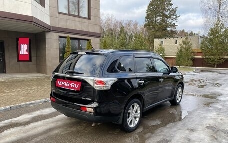 Mitsubishi Outlander III рестайлинг 3, 2012 год, 1 950 000 рублей, 8 фотография