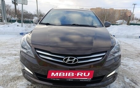 Hyundai Solaris II рестайлинг, 2016 год, 1 050 000 рублей, 2 фотография