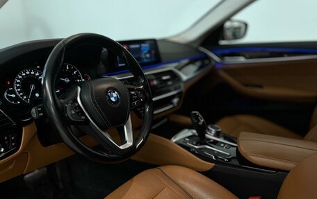 BMW 5 серия, 2019 год, 3 278 564 рублей, 9 фотография