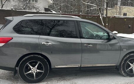 Nissan Pathfinder, 2015 год, 1 850 000 рублей, 5 фотография