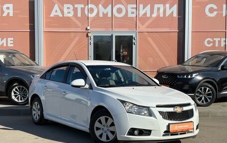 Chevrolet Cruze II, 2011 год, 699 000 рублей, 3 фотография