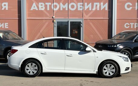 Chevrolet Cruze II, 2011 год, 699 000 рублей, 4 фотография