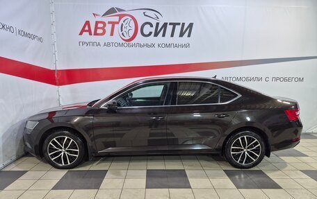 Skoda Superb III рестайлинг, 2019 год, 1 930 000 рублей, 4 фотография