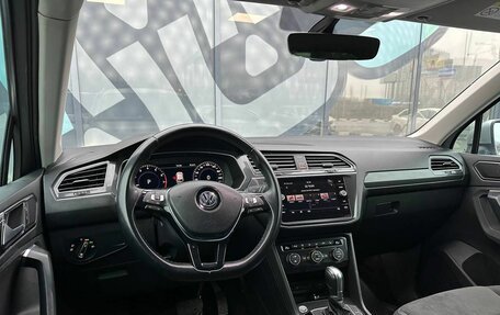 Volkswagen Tiguan II, 2017 год, 2 850 000 рублей, 3 фотография