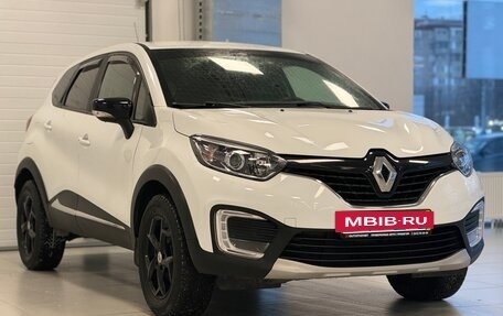 Renault Kaptur I рестайлинг, 2018 год, 1 400 000 рублей, 3 фотография