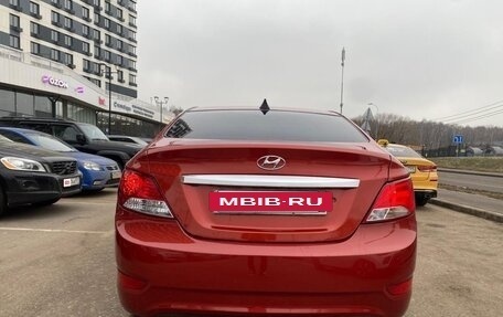 Hyundai Solaris II рестайлинг, 2011 год, 700 000 рублей, 3 фотография