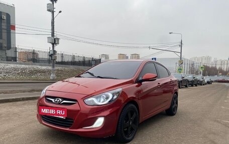 Hyundai Solaris II рестайлинг, 2011 год, 700 000 рублей, 6 фотография