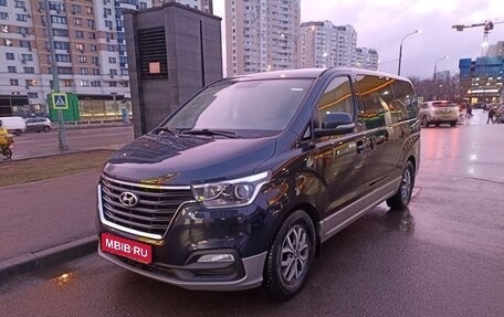 Hyundai H-1 II рестайлинг, 2020 год, 3 900 000 рублей, 3 фотография