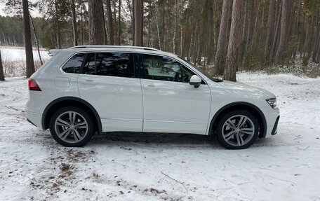 Volkswagen Tiguan II, 2018 год, 4 300 000 рублей, 3 фотография