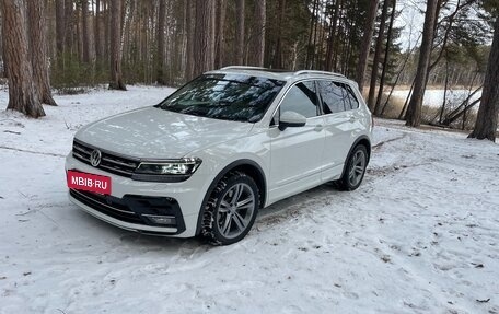 Volkswagen Tiguan II, 2018 год, 4 300 000 рублей, 8 фотография