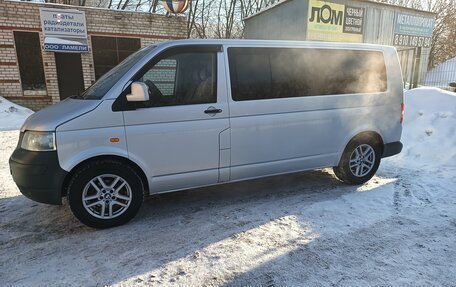 Volkswagen Caravelle T5, 2007 год, 1 900 000 рублей, 2 фотография