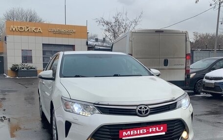 Toyota Camry, 2014 год, 1 800 000 рублей, 2 фотография