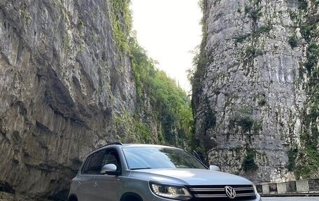 Volkswagen Tiguan I, 2012 год, 1 700 000 рублей, 2 фотография