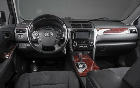 Toyota Camry, 2013 год, 1 549 000 рублей, 6 фотография