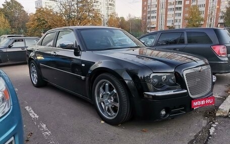 Chrysler 300C II, 2004 год, 990 000 рублей, 2 фотография