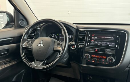 Mitsubishi Outlander III рестайлинг 3, 2019 год, 2 500 000 рублей, 21 фотография