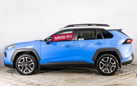 Toyota RAV4, 2019 год, 3 890 000 рублей, 8 фотография