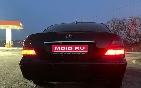 Mercedes-Benz E-Класс, 2005 год, 900 000 рублей, 2 фотография