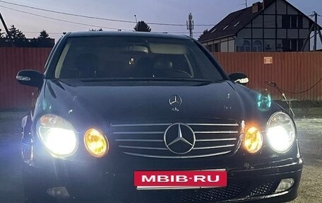 Mercedes-Benz E-Класс, 2005 год, 900 000 рублей, 6 фотография