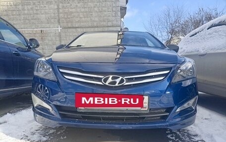 Hyundai Solaris II рестайлинг, 2015 год, 990 000 рублей, 23 фотография