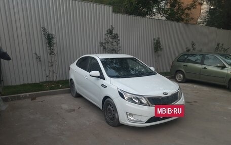 KIA Rio III рестайлинг, 2015 год, 610 000 рублей, 3 фотография