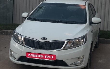 KIA Rio III рестайлинг, 2015 год, 610 000 рублей, 4 фотография