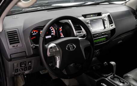 Toyota Hilux VII, 2013 год, 1 680 000 рублей, 12 фотография