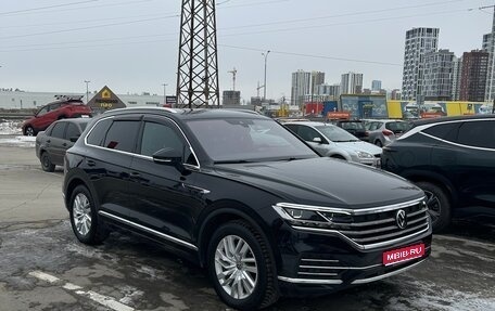 Volkswagen Touareg III, 2021 год, 8 000 000 рублей, 1 фотография