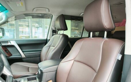 Toyota Land Cruiser Prado 150 рестайлинг 2, 2015 год, 3 386 000 рублей, 23 фотография