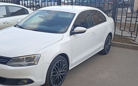 Volkswagen Jetta VI, 2012 год, 820 000 рублей, 12 фотография