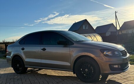 Volkswagen Polo VI (EU Market), 2016 год, 1 210 000 рублей, 2 фотография